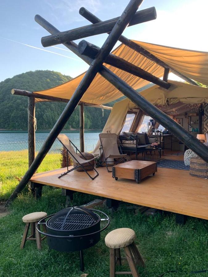 Willa Luxury Lake House & Glamping Teşila Zewnętrze zdjęcie